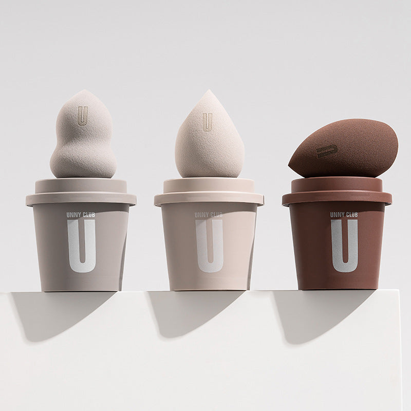 Makeup sponge set detail